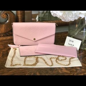 Louis Vuitton Felicie Rose Ballerine